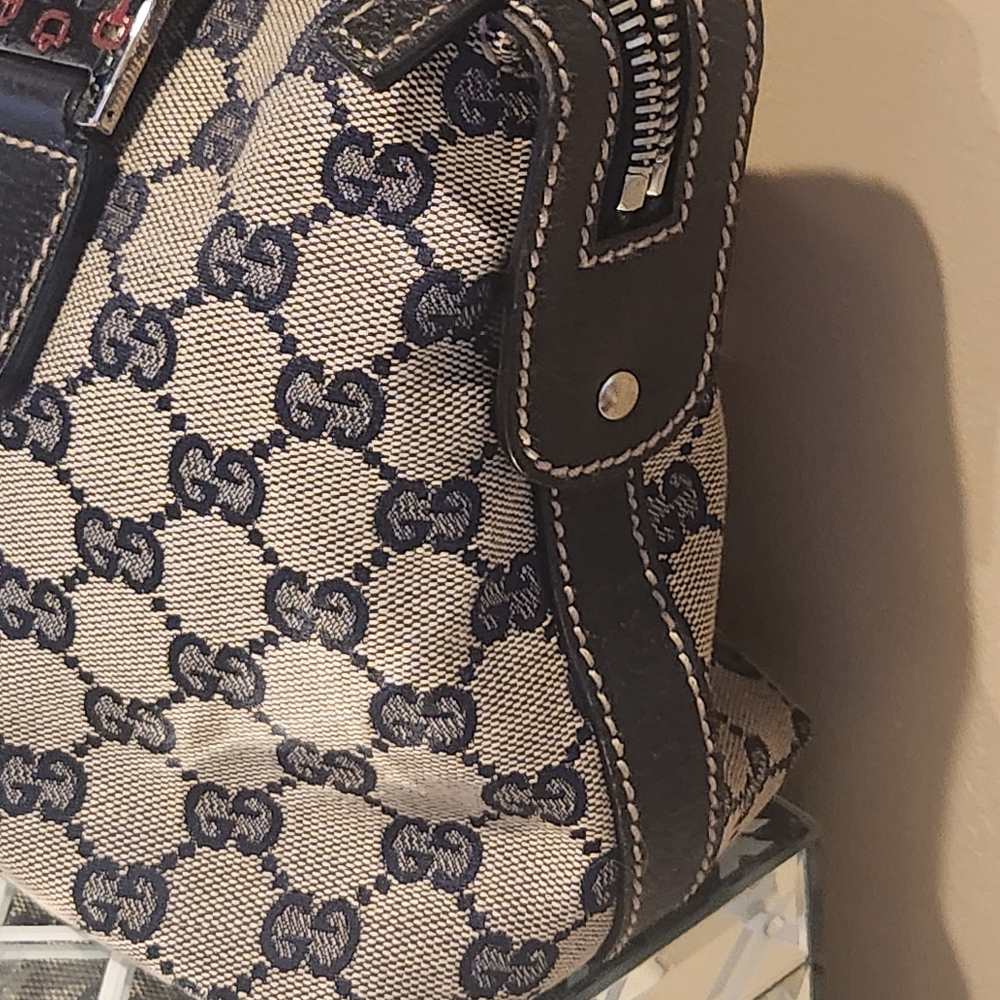 Gucci Sherry Line Hand Bag - Picture 7 of 16